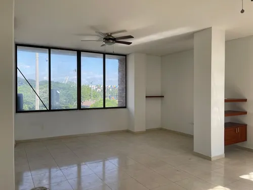 Consultorio Edificio San Fernando, Tercer Piso, Al Lado De Estacion De Mio Estadio Y Estadio Pascual Guerrero, Superinter Con Via Directa A La Calle 5ta O Parque Del Perro.