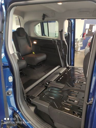 Imagen 10 de 14 de Peugeot Rifter Allure Pack