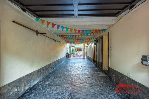 Bajamos El Precio - Chalet-lote 303 M2-living-coc-3 Dorm En