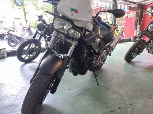 Imagem 3 de 5 de Bmw F 800r 2012