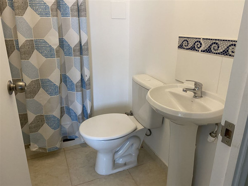Departamento En Venta De 3 Dorm. En Limache