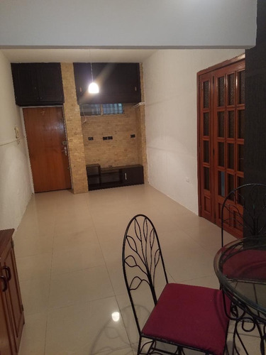 Imagen 5 de 9 de Apartamento Amoblado En Alquiler