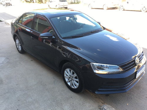 Imagen 2 de 14 de Volkswagen Vento 2.0 Advance 115 Cv Package