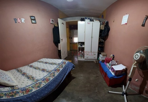 Imagen 14 de 30 de Casa Al Frente Con Prefabricada Al Fondo