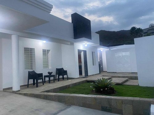 Aa Se Vende Casa En Valles De Camoruco Valencia Norte
