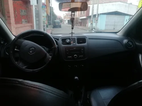 Renault Sandero Lite