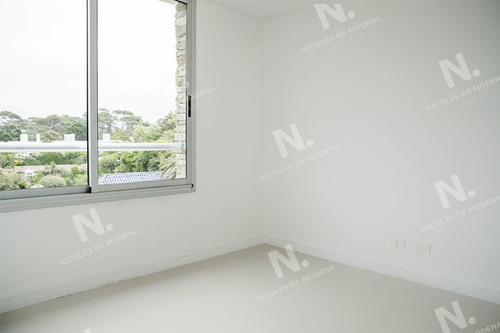 Imagen 16 de 17 de Hermoso Departamento, En Playa Brava. - Punta Del Este Rincón Del Indio