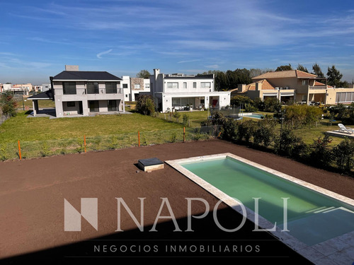Venta De Casa A Estrenar, En El Rebenque Canning