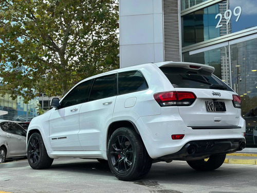 Imagen 10 de 25 de Jeep Grand Cherokee 6.4 Srt Atx 465hp At 2017 Linea Nueva