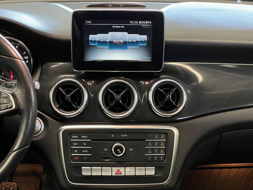 Mercedes-Benz Clase GLA 1.6 200 Cgi Sport At