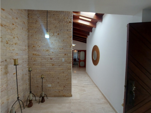 Se Vende Casa 550m2 La Lagunita Country Club 8699