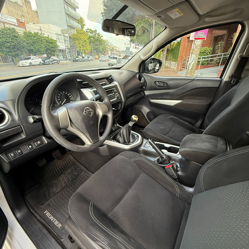 Nissan NP300 2.3 Frontier Se Cd 4x2 Mt