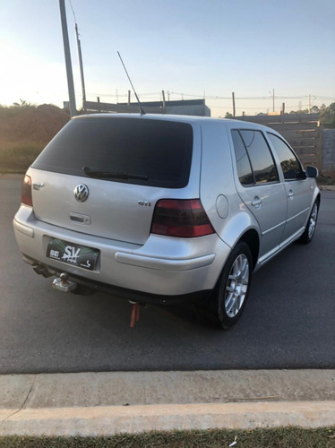 Imagem 10 de 12 de Volkswagen Golf Gti 1.8