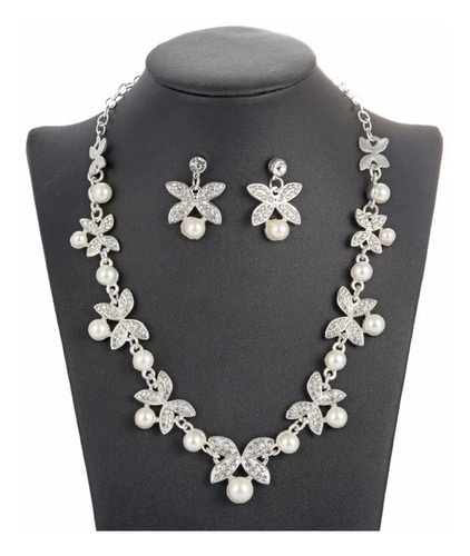 Imagen 2 de 4 de Novia Tiara Collar Gargantilla Arete Cristal Xv Años Remate