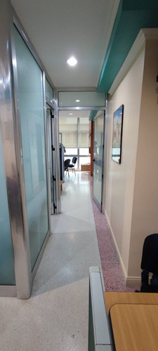 Consultorio Médico Con Planta 100 % . En Torre C, Piso 2. Clinica La Viña