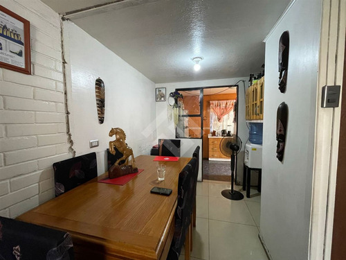 Casa En Venta De 2 Dorm. En Maipú