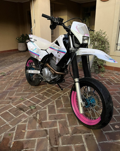 Imagen 2 de 8 de Honda Xr 250 Tornado