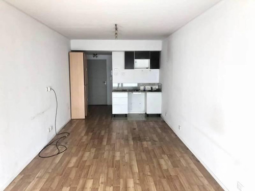 Imagen 4 de 16 de Venta - Monoambiente C/ Coch. En Complejo Erre - Belgrano R