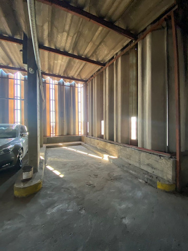 Imagen 11 de 14 de Remax Vende Cochera En Centro
