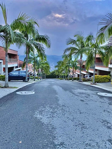 Imagen 5 de 14 de Vendo Hermosa Casa Cerca Al Colegio Montessori