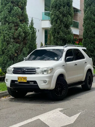 Toyota Fortuner 2.7l 4x4