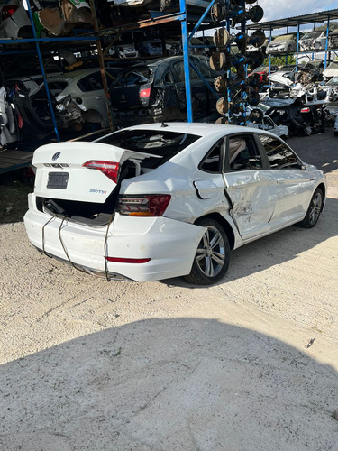 Jetta 1.4 R-line Tsi 2019 150cvs Flex Aut. - Solicite Peças