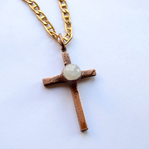 Imagen 4 de 4 de Collar Cruz Con Piedra De La Luna, Cadena De Bronce, Cod1