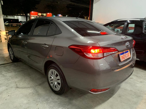 Imagem 6 de 15 de Toyota Yaris 2020 1.5 Xl Plus Connect 16v Cvt 5p