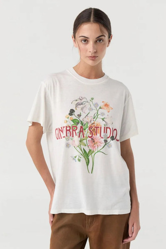 Remera Ginebra Mujer Studios Variante De Color