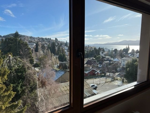 Imagen 11 de 17 de Departamento De Dos Dormitorios Con Vista Al Lago