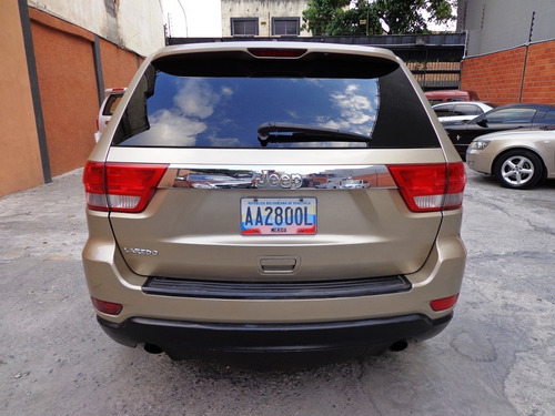 Imagen 5 de 10 de Jeep Grand Cherokee Laredo 2011 4x2 Automático