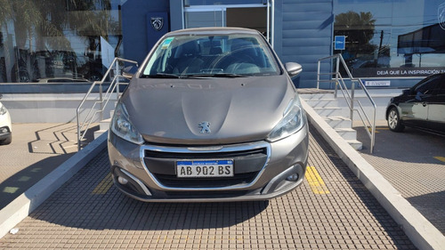 Peugeot 208 1.6 Allure