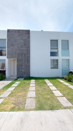 Casa En Venta En Sta Fe Juriquilla Queretaro Irr