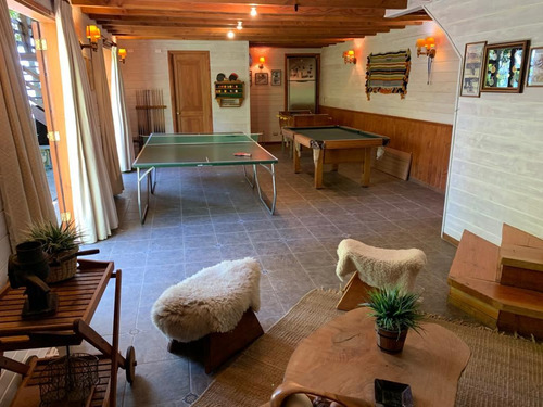 Casa En Venta De 12 Dorm. En Panguipulli