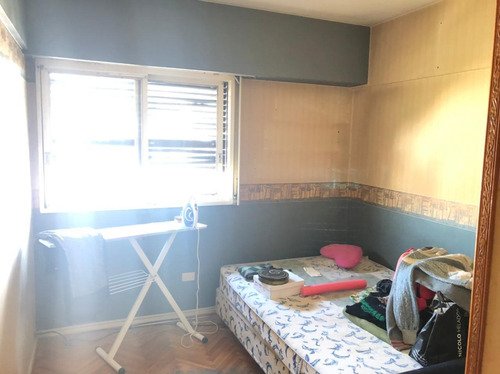 Imagen 4 de 14 de Amplio Departamento 5 Ambientes Al Frente Con Balcón - Coche