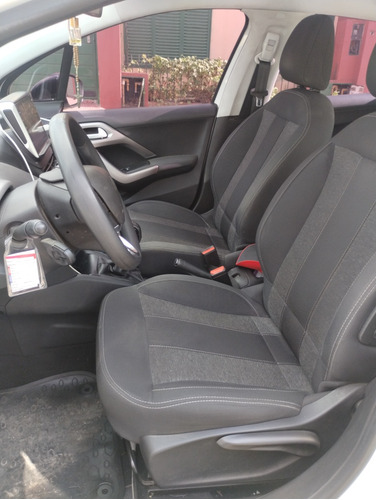 Peugeot 208 1.6 In Concert