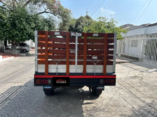 Nissan Frontier Estaca