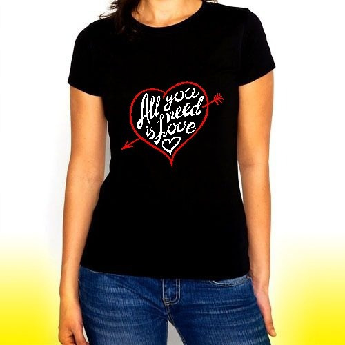 Playera Mujer Beatles All You Need Corazón