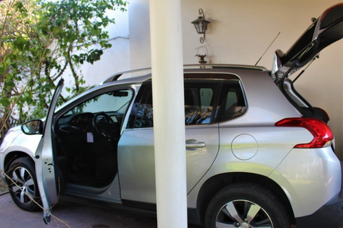 Imagen 5 de 20 de Peugeot 2008 2017 1.6 Feline