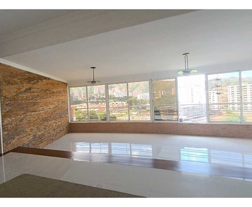 Apartamento En Alquiler Urb. Los Mangos Pe-8370769