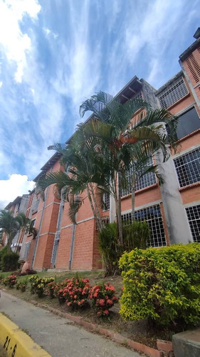 Global Vende Apartamento En Residencias Cotoperi, Naguanagua,