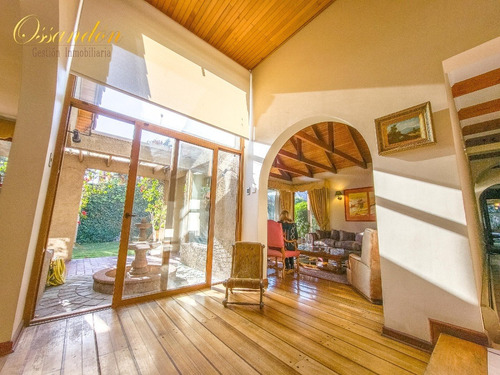 Imagen 5 de 30 de Excelente Casa Ubicada En Zona De Quinchamalí. Las Condes.