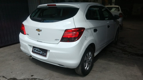 Imagem 9 de 15 de Chevrolet Onix Joy 1.0 2019 2019