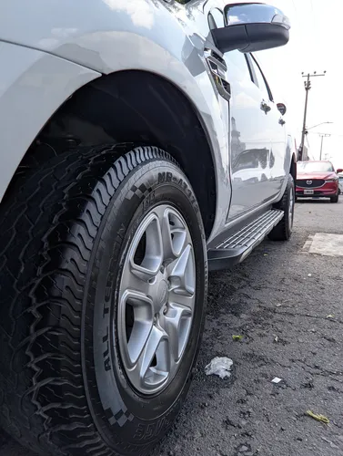 Ranger Doble Cabina Xlt Plus Estándar Trae 32000 Km.