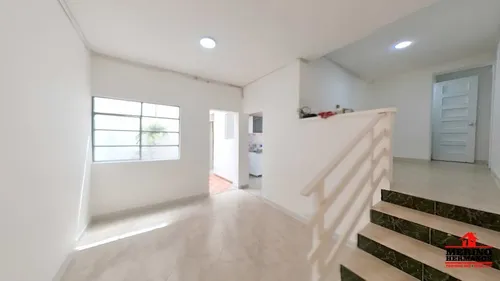Casa-local En Venta En Medellín - Laureles Lorena