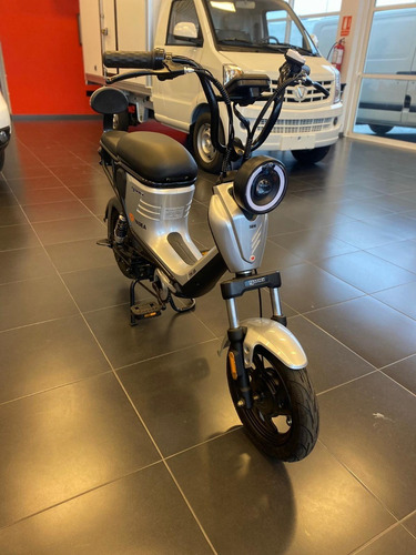 Imagen 10 de 22 de Bicicleta Eléctrica Yadea Modelo Yuki Motos Eléctricas