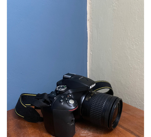 Cámara Réflex Digital Nikon D5300 Con Lente De 18-55 Mm