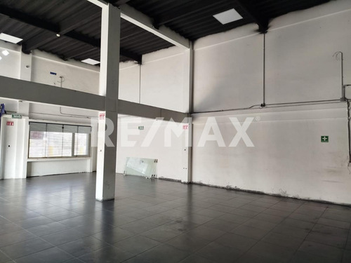 Oportunidad Para Franquicias!! Local Comercial En Corregidora