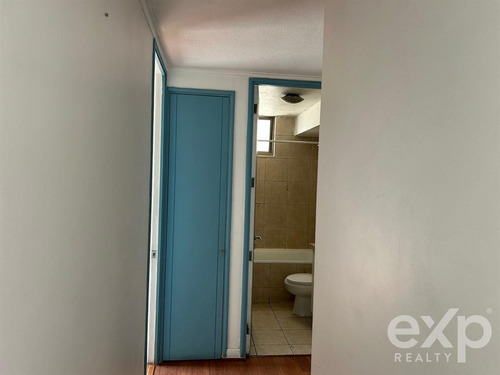 Departamento En Venta De 4 Dorm. En Ñuñoa, Excelente Estado