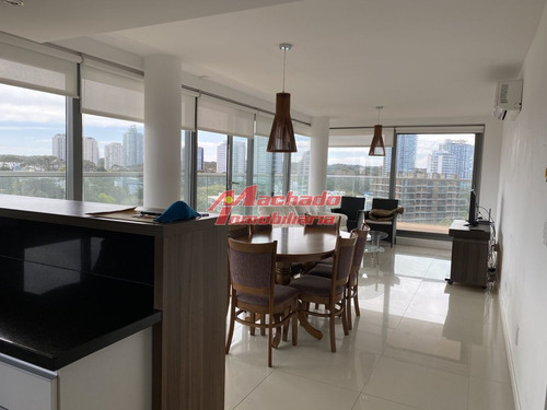 Imagen 4 de 12 de Esquinero , Orientación Norte Con Gran Terraza